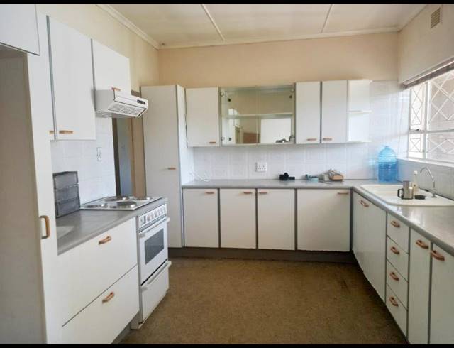 4 BEDROOM HOUSE RENTED IN BOTHASRUS